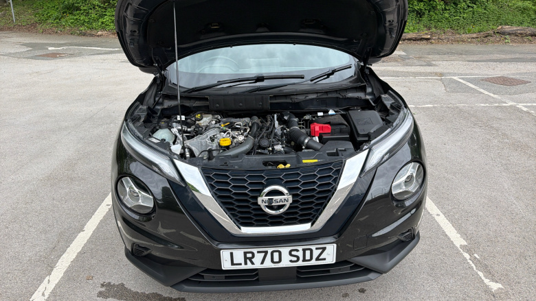 Nissan Juke 1.0 DiG-T Tekna 5dr DCT Petrol Hatchback